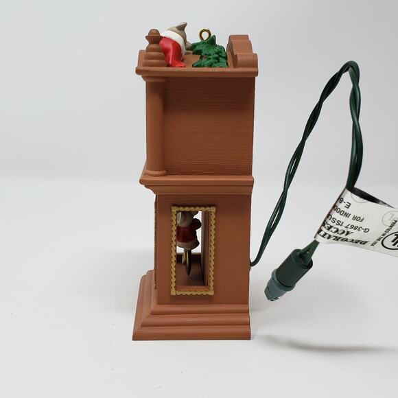 1994 Hallmark Clock w/ Pendulum Holiday Christmas Ornament Display - Picture 6 of 8
